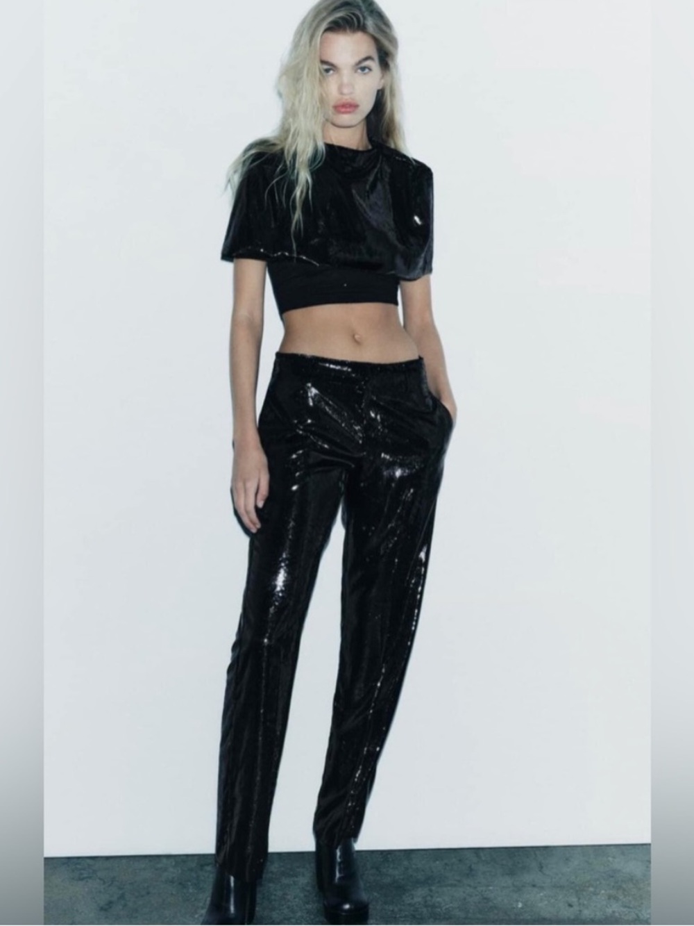 Zara Shiny Velvet Cropped Cape/Capelet – Special Edition
